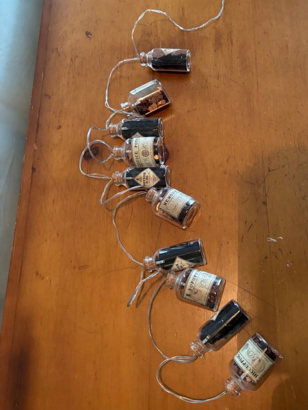 LIKE NEW! Warner Bros. Harry Potter Glass Potion Vials Stringlights